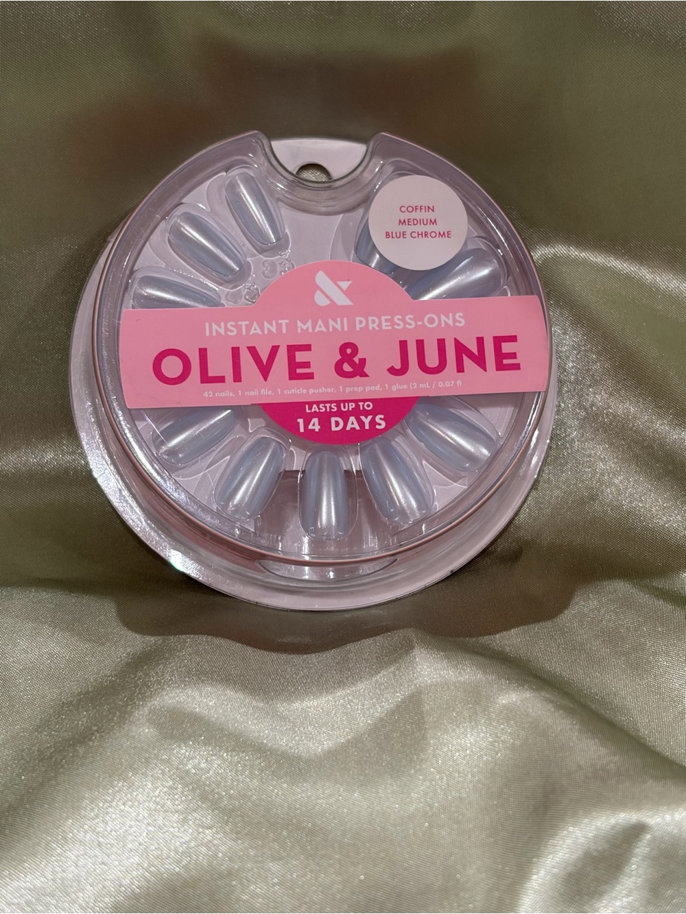 Olive & June Instant Mani Press-On Nails — Blue Chrome Coffin Medium
